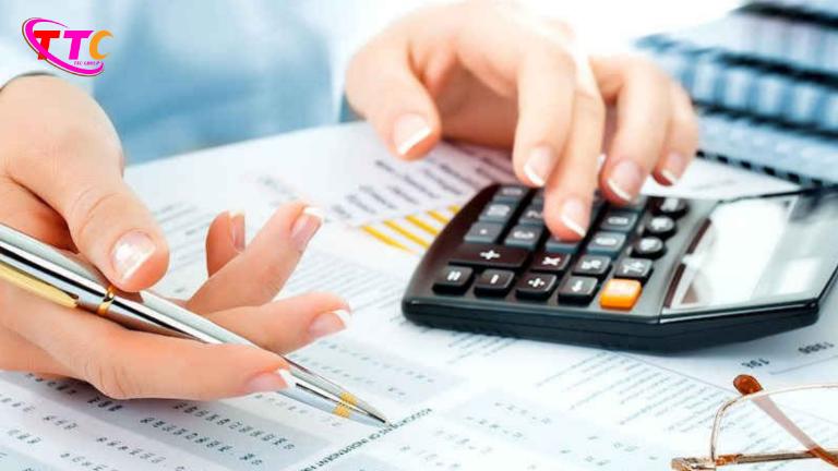 Định giá quá cao hoặc quá thấp